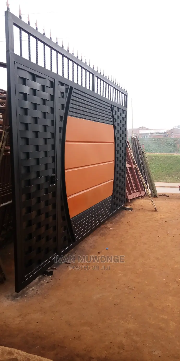 Gate in Back