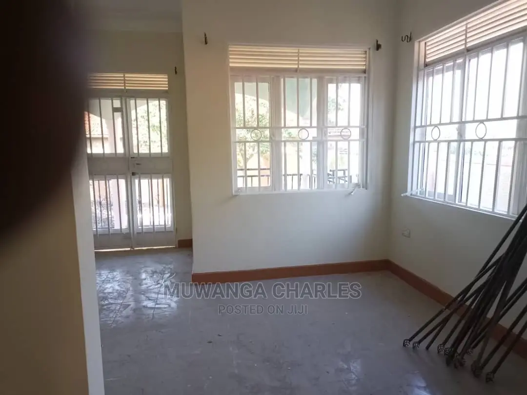 2bdrm House in Fs Properties Ltd, Central Division for rent