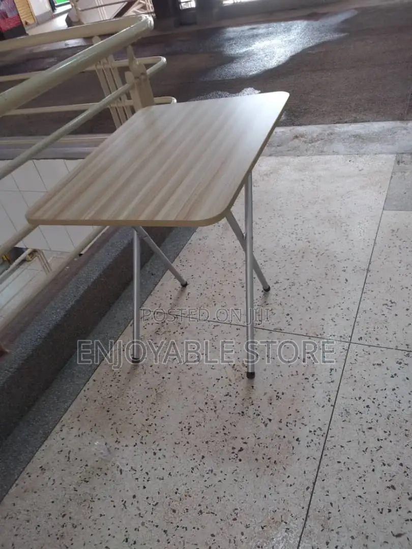 Foldable Table (Steel Legs)