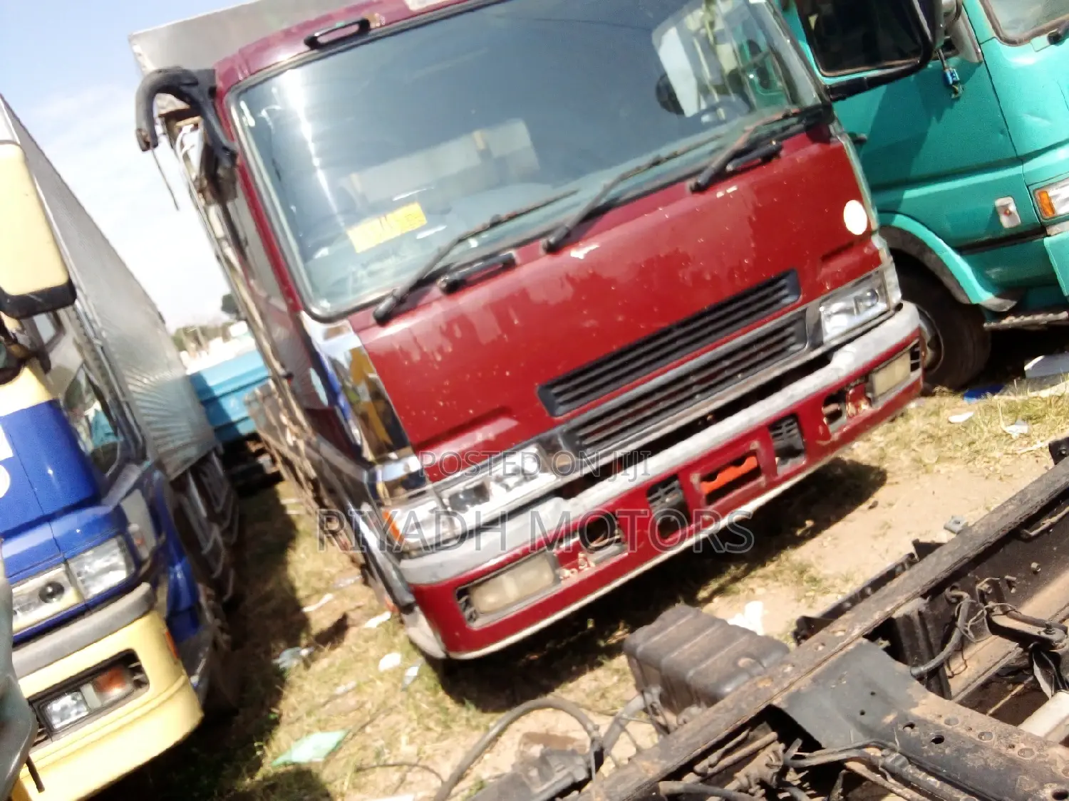 Fuso Truck 12 Tyres