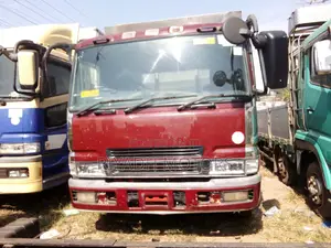 Fuso Truck 12 Tyres