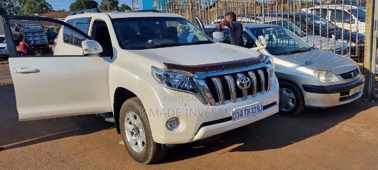 Toyota Land Cruiser Prado 2011 White