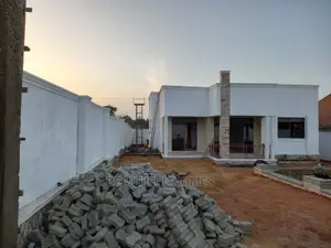 Furnished 4bdrm Bungalow in Kira for Sale