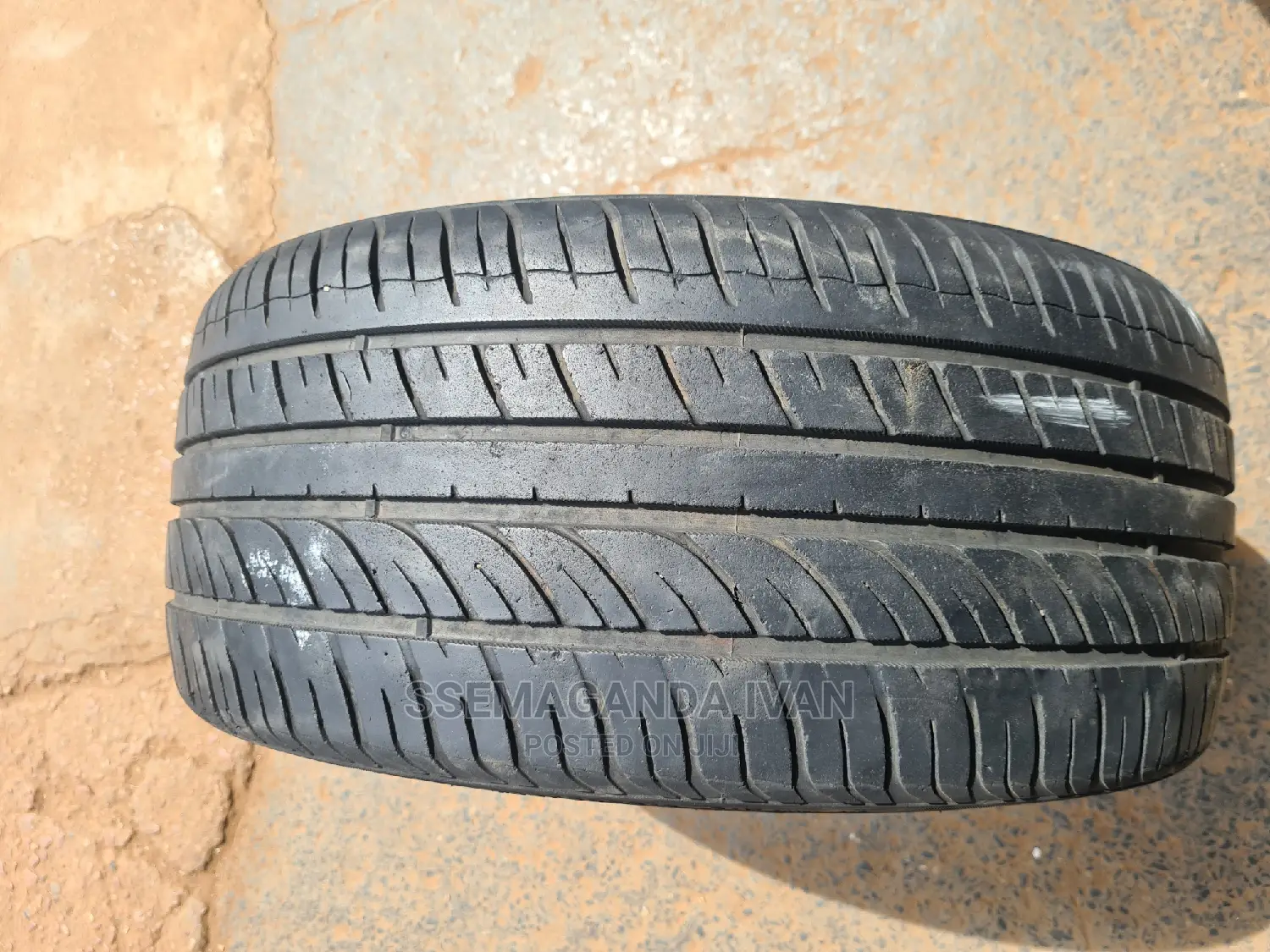 235/35r19 2nd Hand Tire