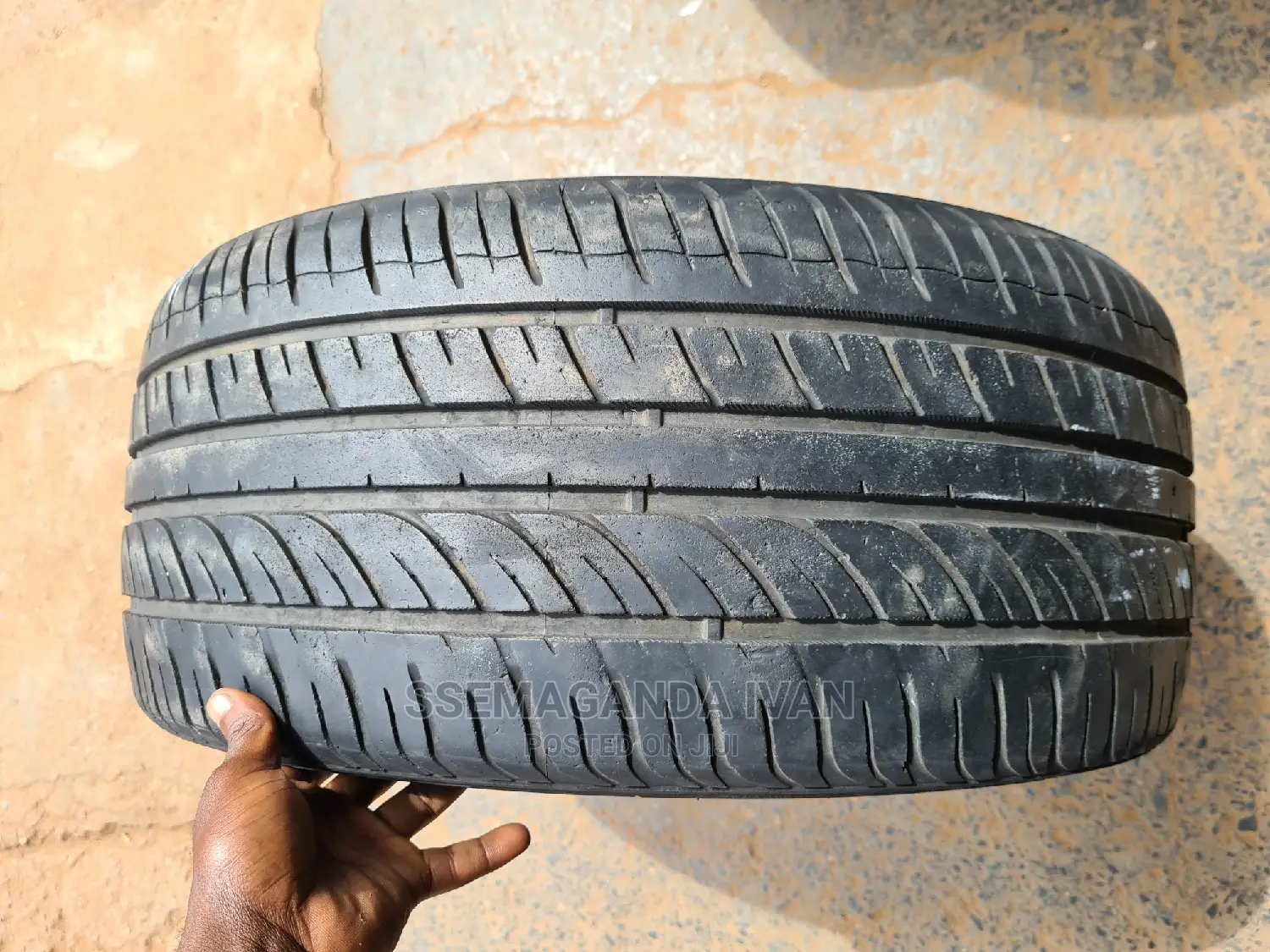235/35r19 2nd Hand Tire