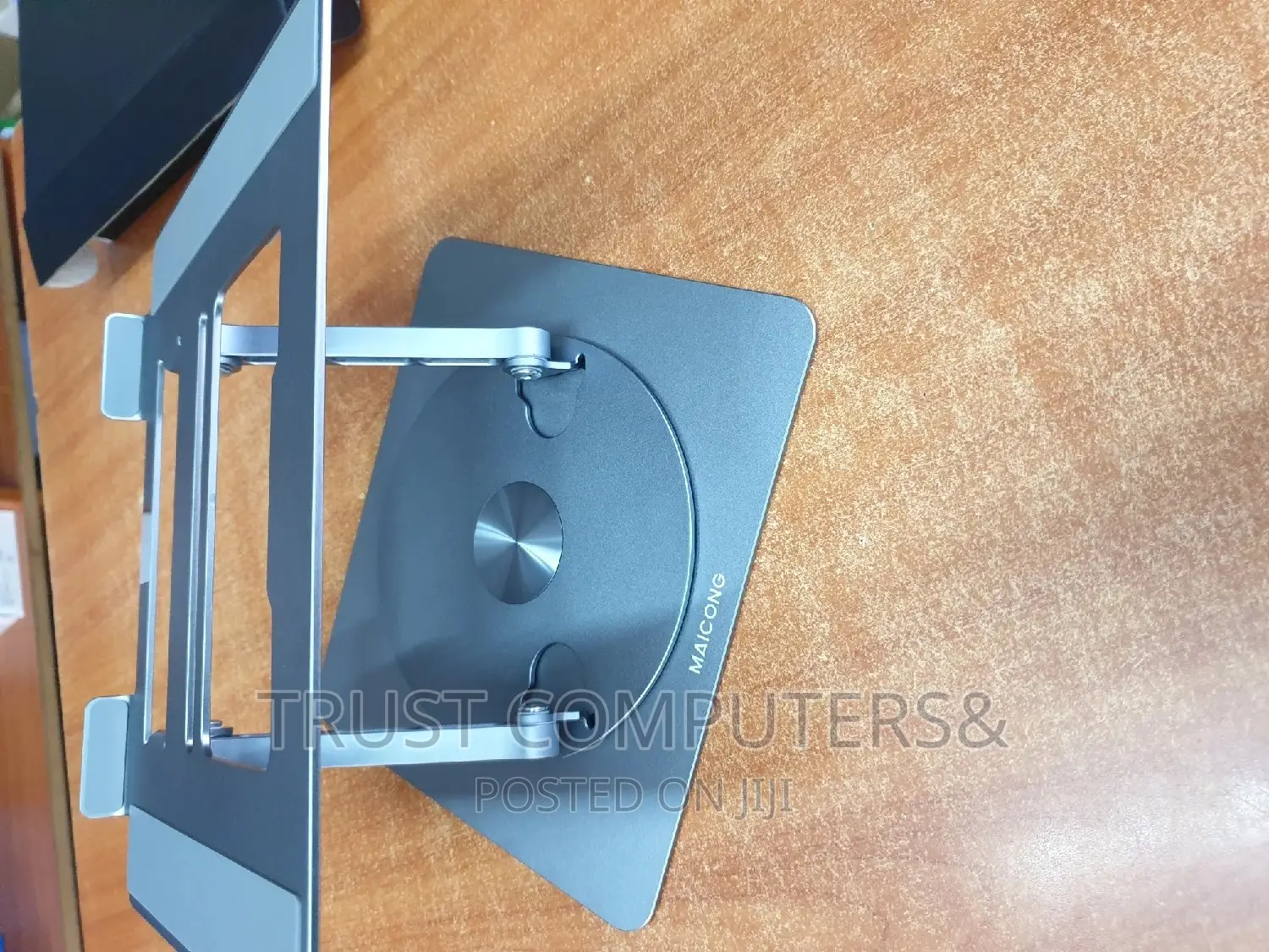Rotatable Laptop Stand LS928