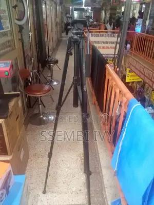 Tripod Stand.