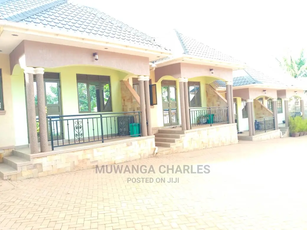 2bdrm Bungalow in Fs Properties Ltd, Central Division for rent