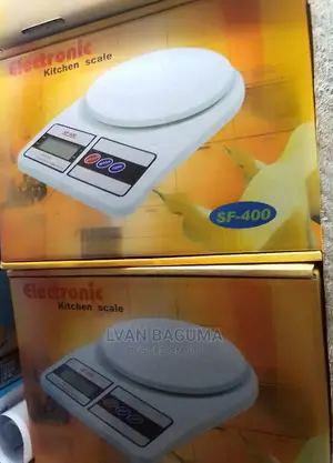 Electronic Kitchen Scale - 10000g Capacity.