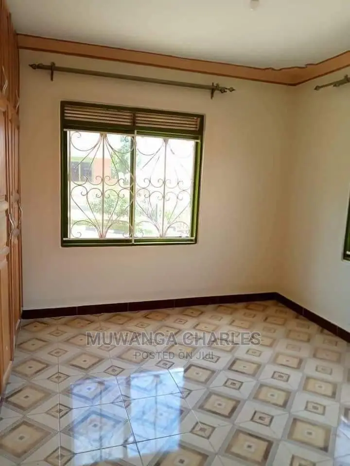 2bdrm House in Fs Properties Ltd, Central Division for rent