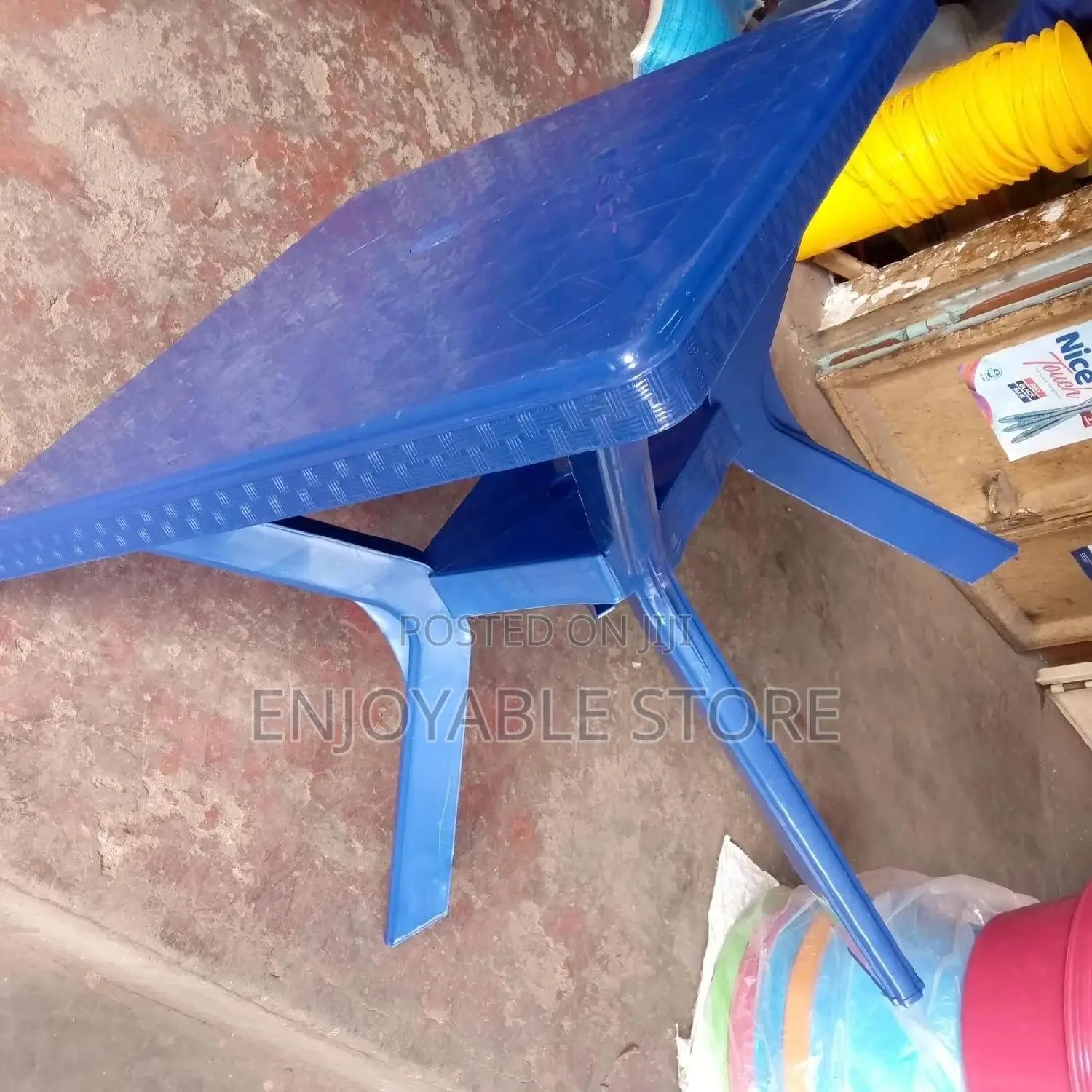 Plastic Square Table