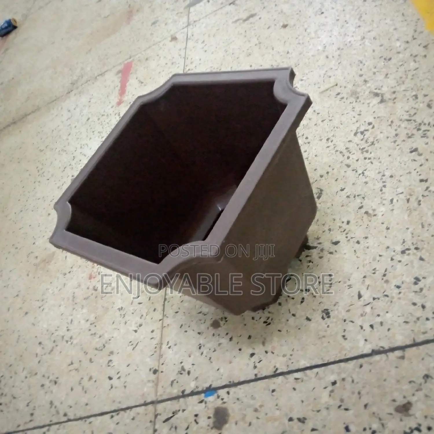 Plastic Flower Pots