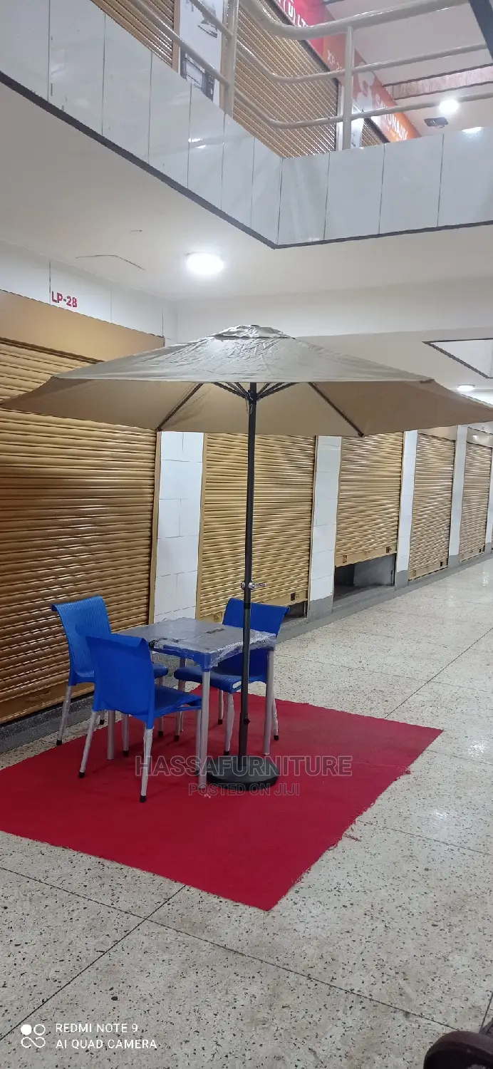 Restaurant Set Will Umbrella