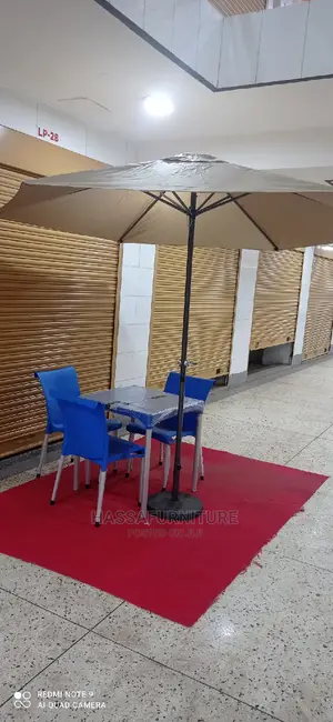 Restaurant Set Will Umbrella