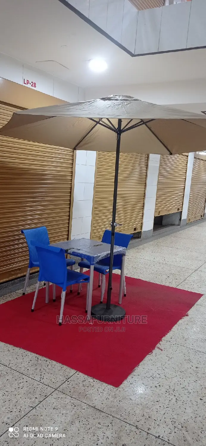 Restaurant Set Will Umbrella