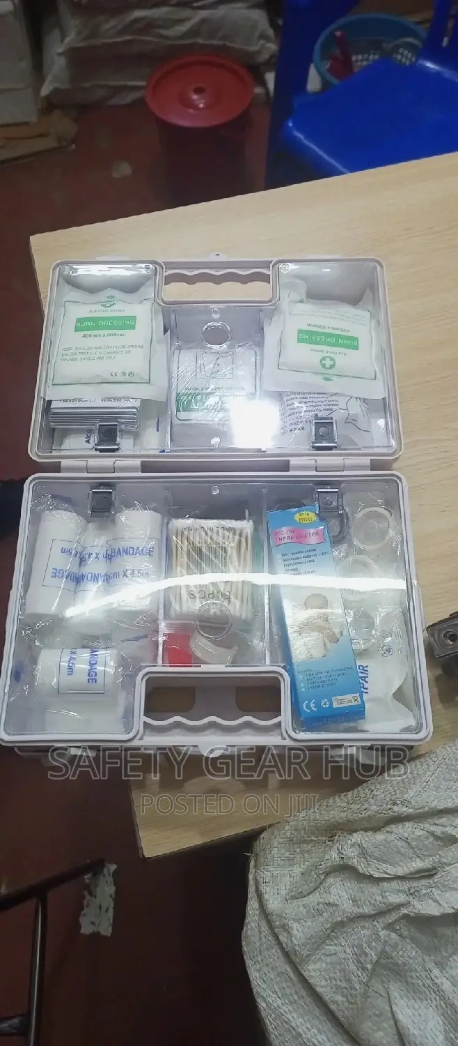 First Aid Kit (25 People)
