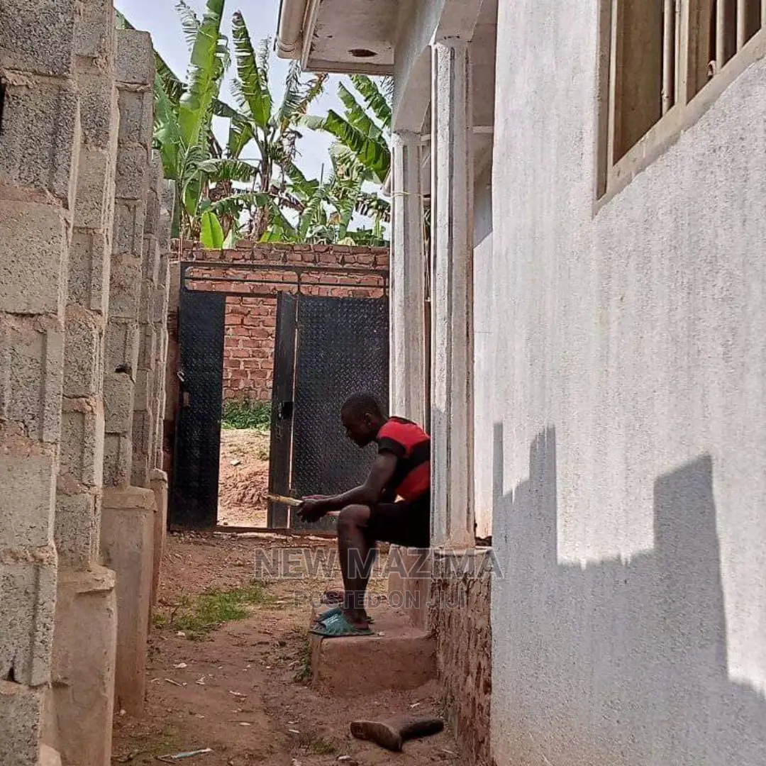 2bdrm House in Mpererwe Kata, Central Division for Sale