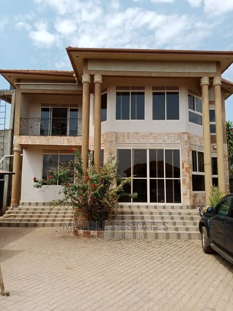 4bdrm House in Mutundwe, Central Division for Sale
