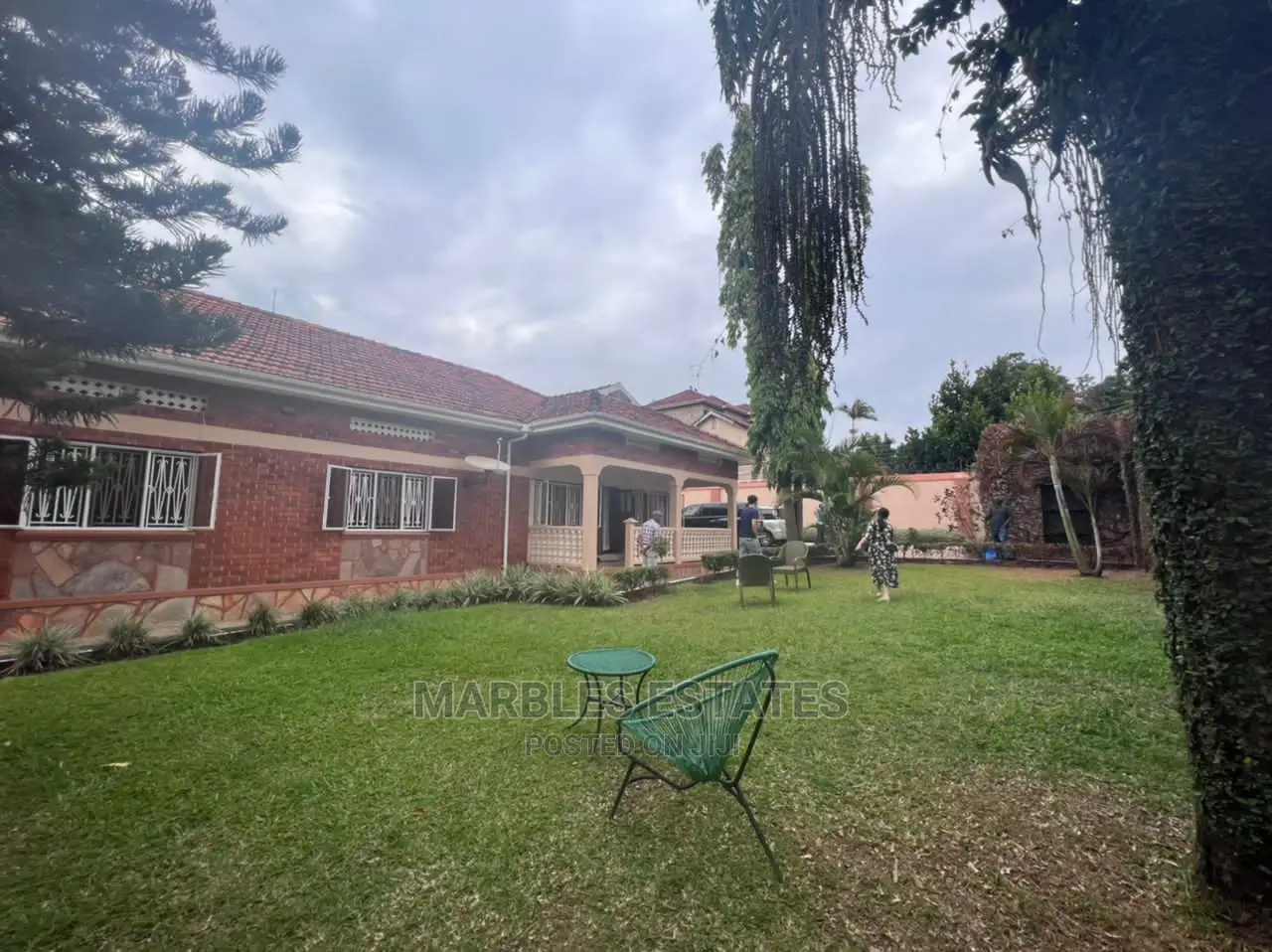 3bdrm House in Muyenga, Central Division for Sale