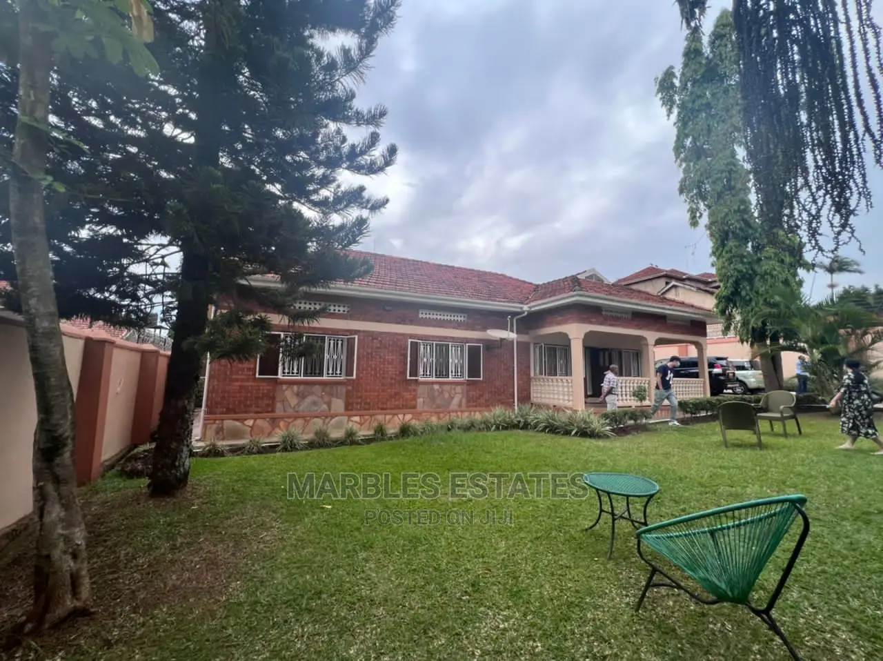 3bdrm House in Muyenga, Central Division for Sale