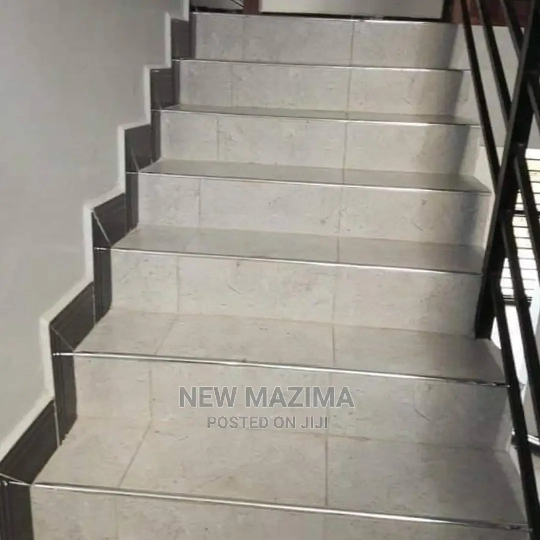 4bdrm House in Seguku Ntebe Rd, Central Division for Sale