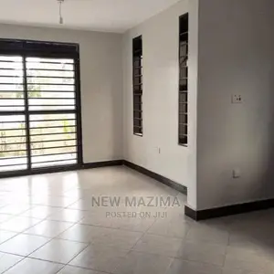 4bdrm House in Seguku Ntebe Rd, Central Division for Sale