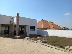 Furnished 4bdrm Bungalow in Kira for Sale