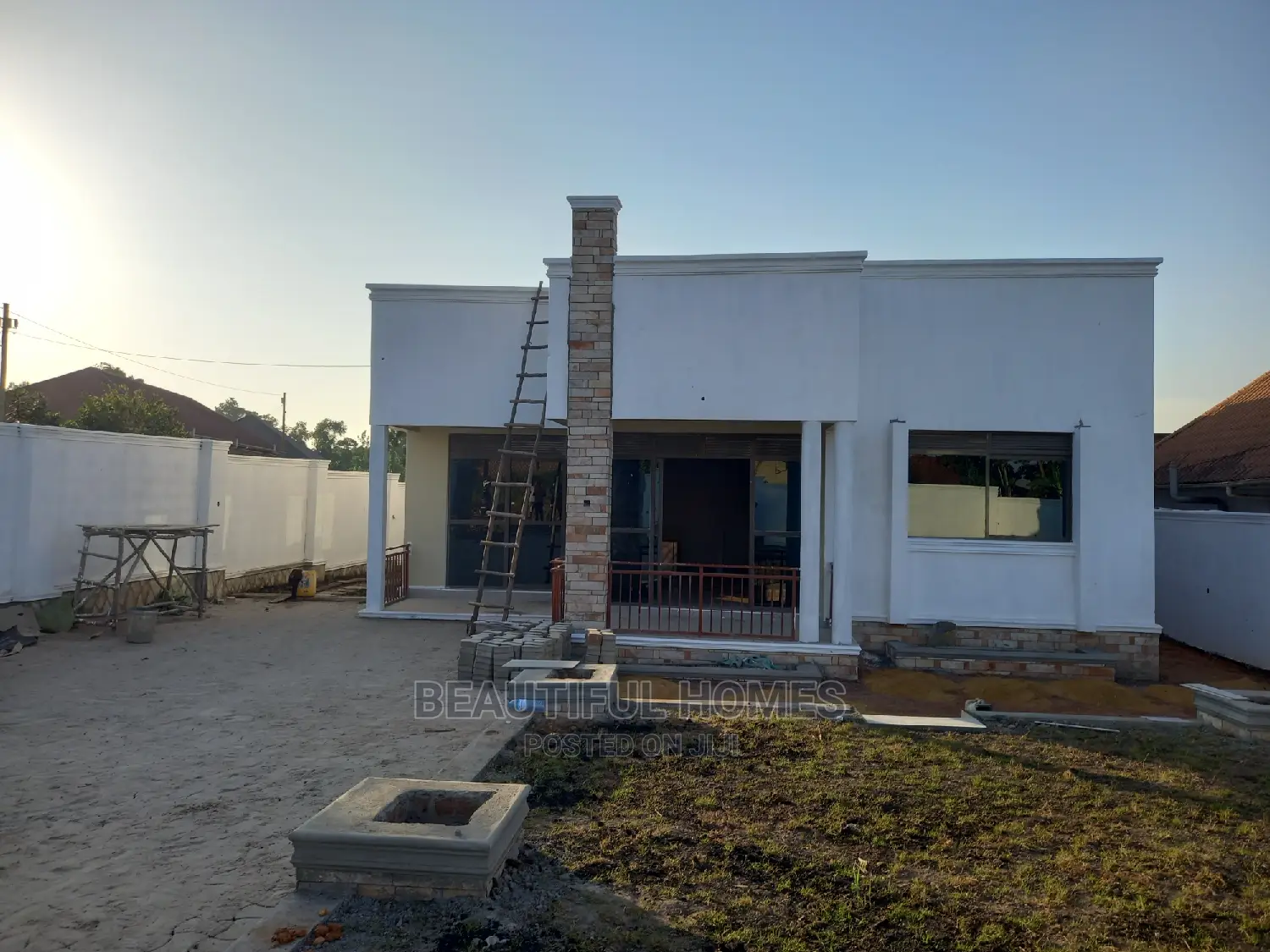 Furnished 4bdrm Bungalow in Kira for Sale