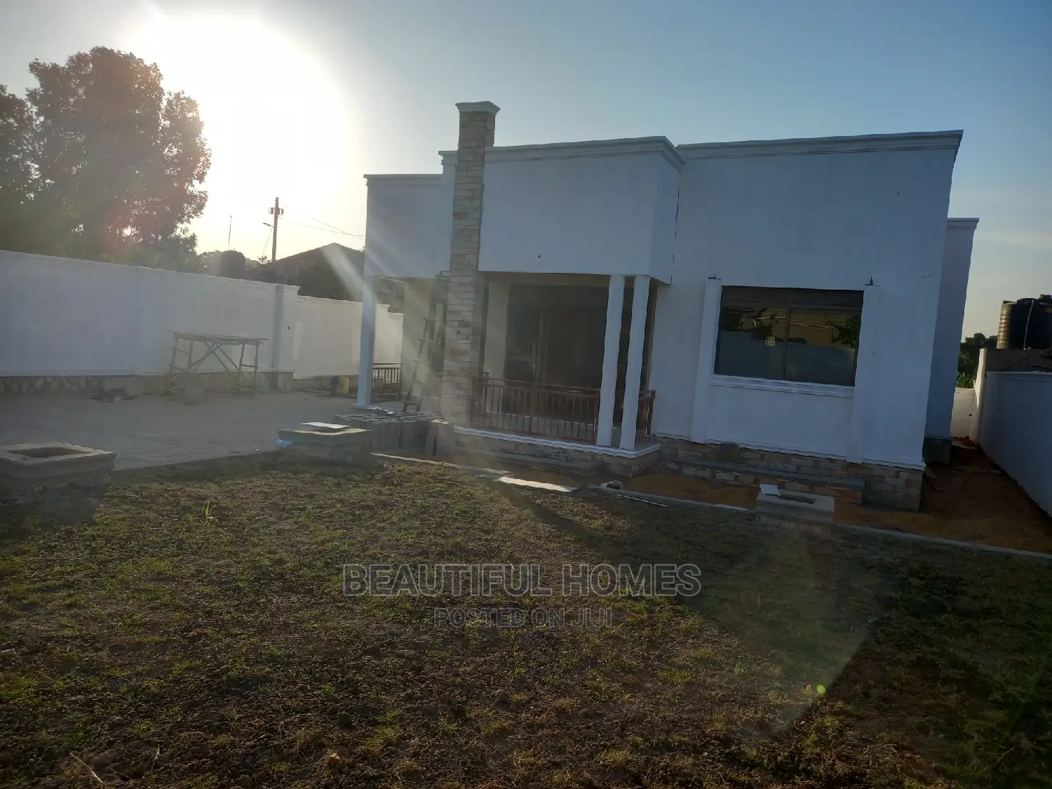 Furnished 4bdrm House in Kira for Sale