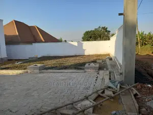 Furnished 4bdrm House in Kira for Sale