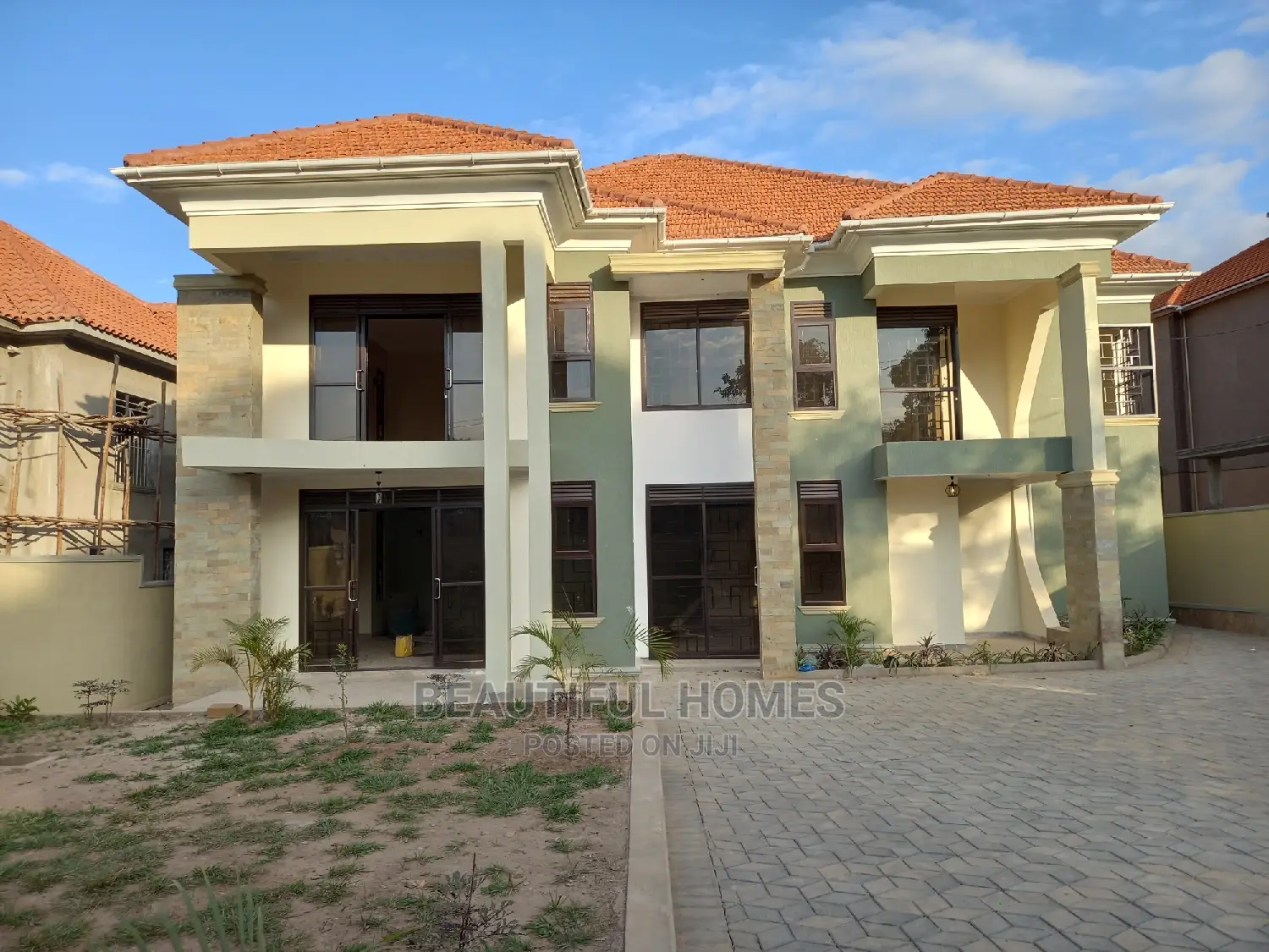 Furnished 6bdrm Mansion in Kira, Central Division for Sale