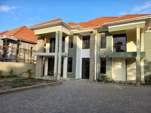 Furnished 6bdrm House in Kira Corporate Area for Sale