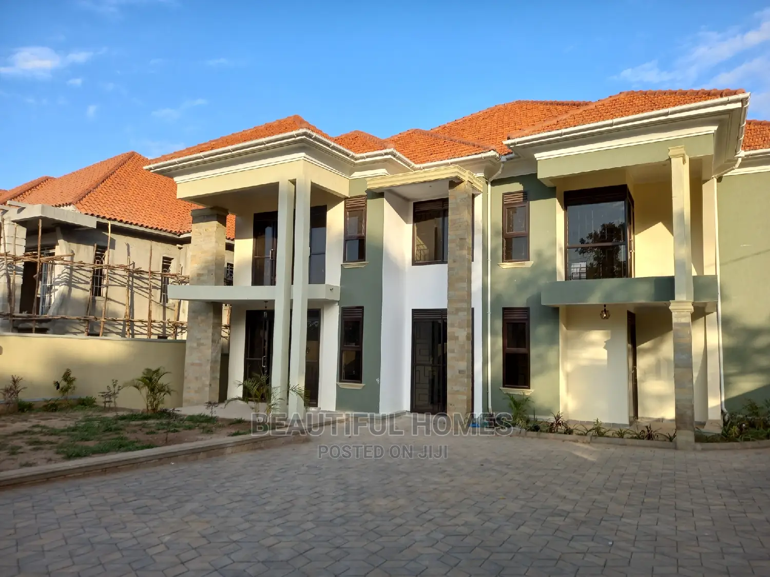 Furnished 6bdrm House in Kira Rich for Sale