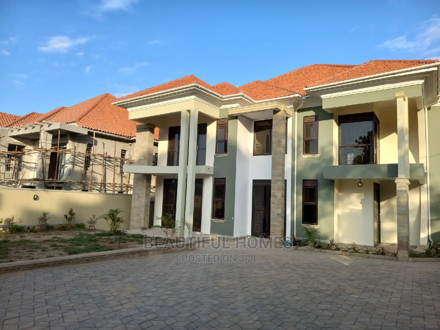 Furnished 6bdrm House in Kira Rich for Sale