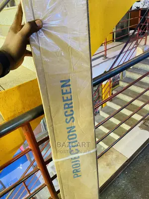 High Quality Projector Screens in All Types and Sizes