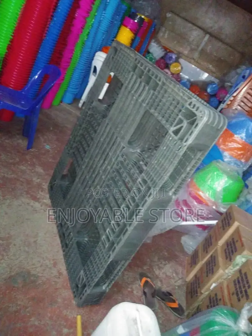 Strong Plastic Pallet
