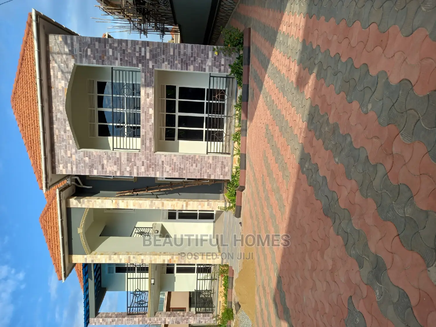 Furnished 6bdrm House in Kira Wealthy for Sale