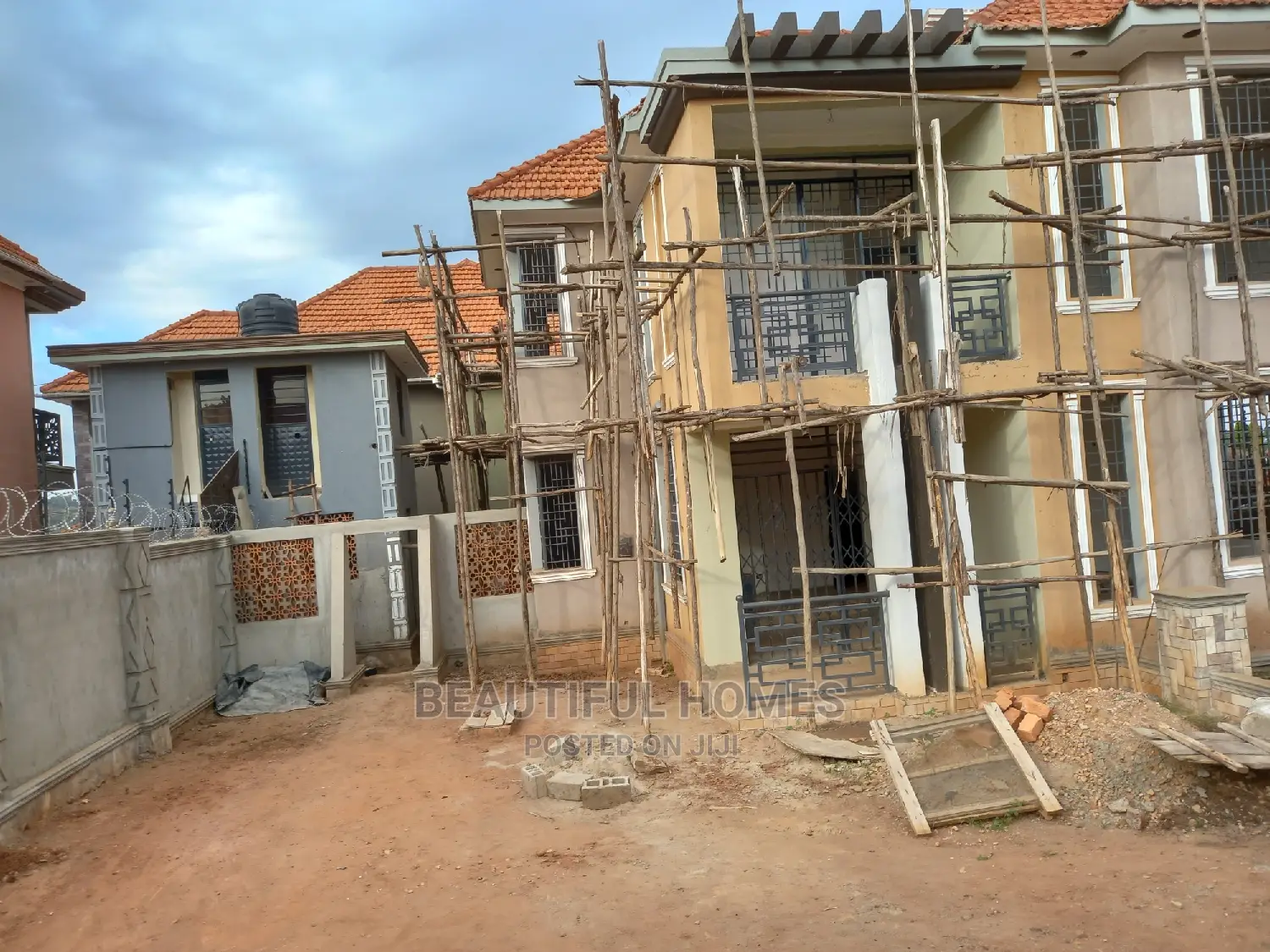 Furnished 4bdrm House in Kira Perfect for Sale
