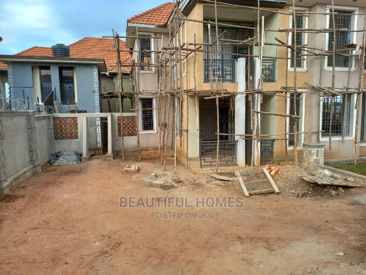 Furnished 4bdrm Duplex in Kira Corporate for Sale