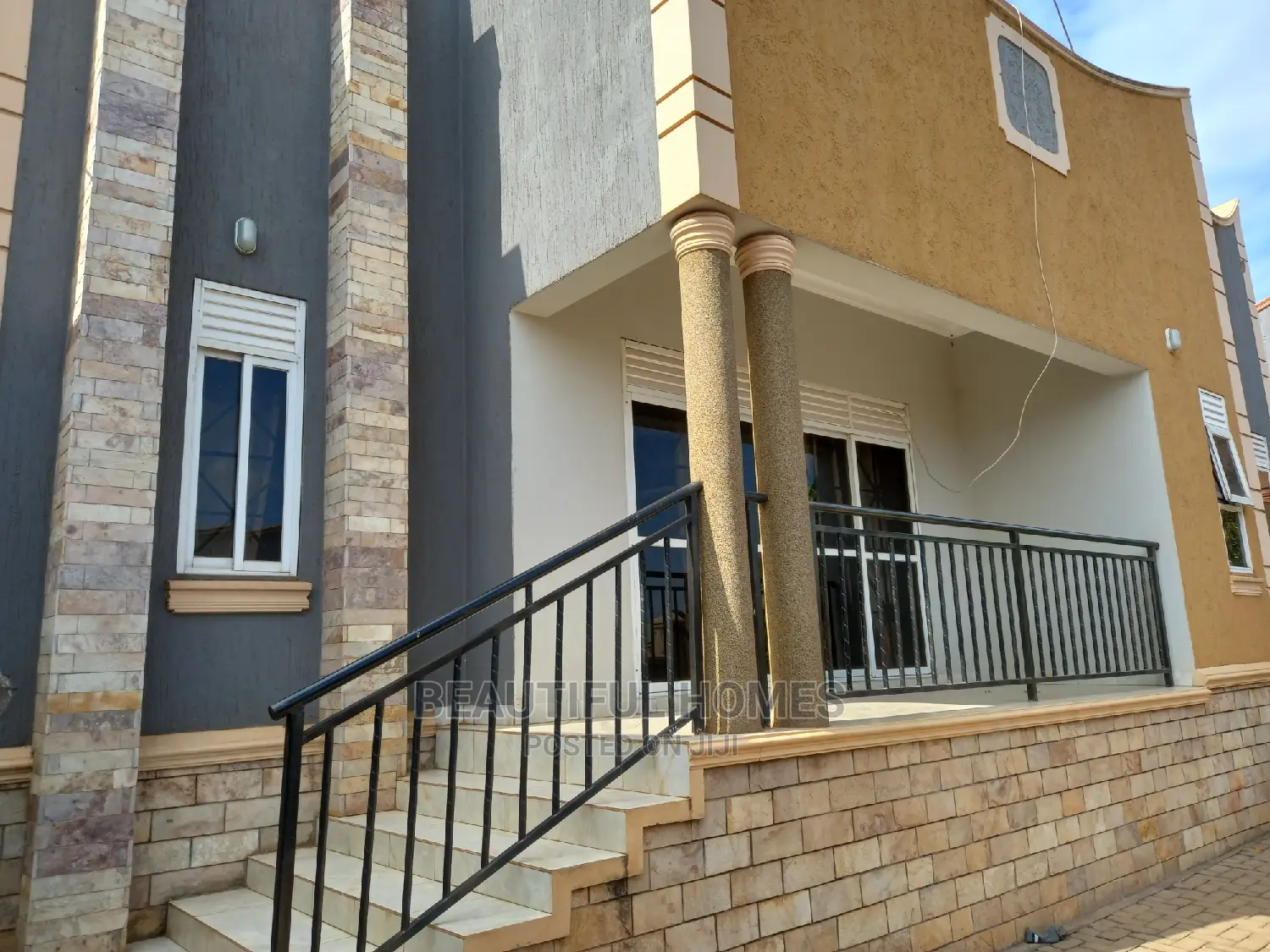 Furnished 4bdrm House in Kira for Sale