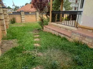 Furnished 4bdrm Bungalow in Kira Posh for Sale