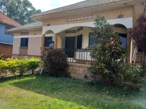 Furnished 4bdrm House in Kira for Sale