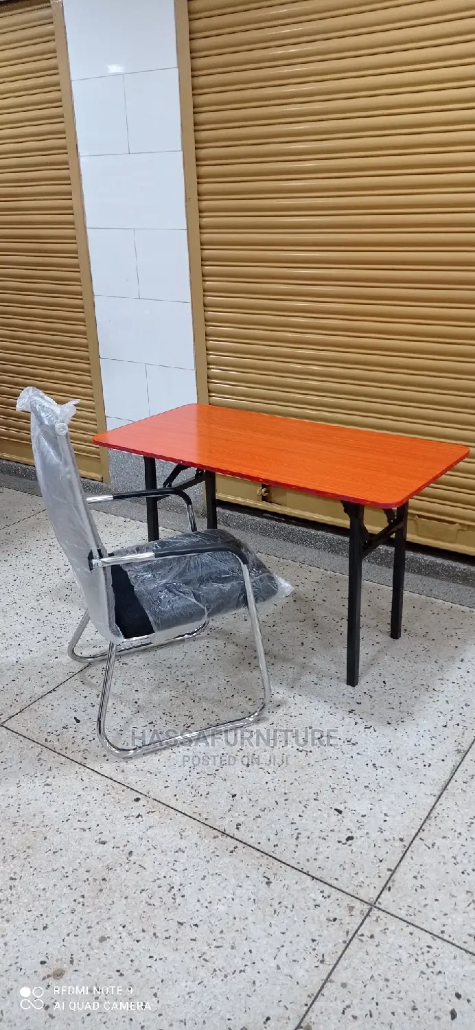Foldable Wooden Reading Table and Chair