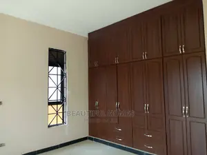 Furnished 4bdrm Maisonette in Kira Rich for Sale