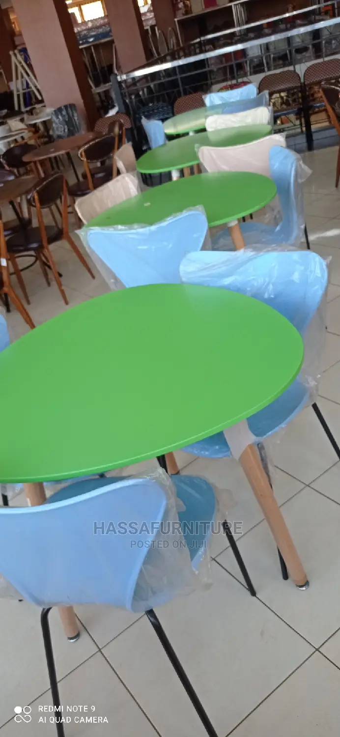 Executive Restaurant Tables and Chairs