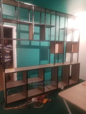 Shelves/ Shelving Units