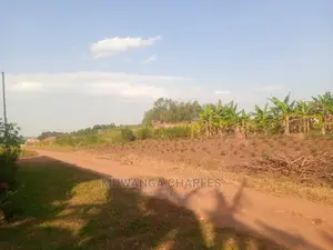 10plots of Land for Sale at Busukuma