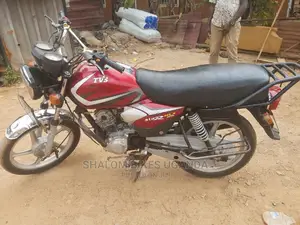 Bajaj Avenger 220 2019 Red
