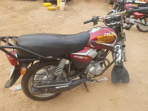 Bajaj Avenger 220 2019 Red