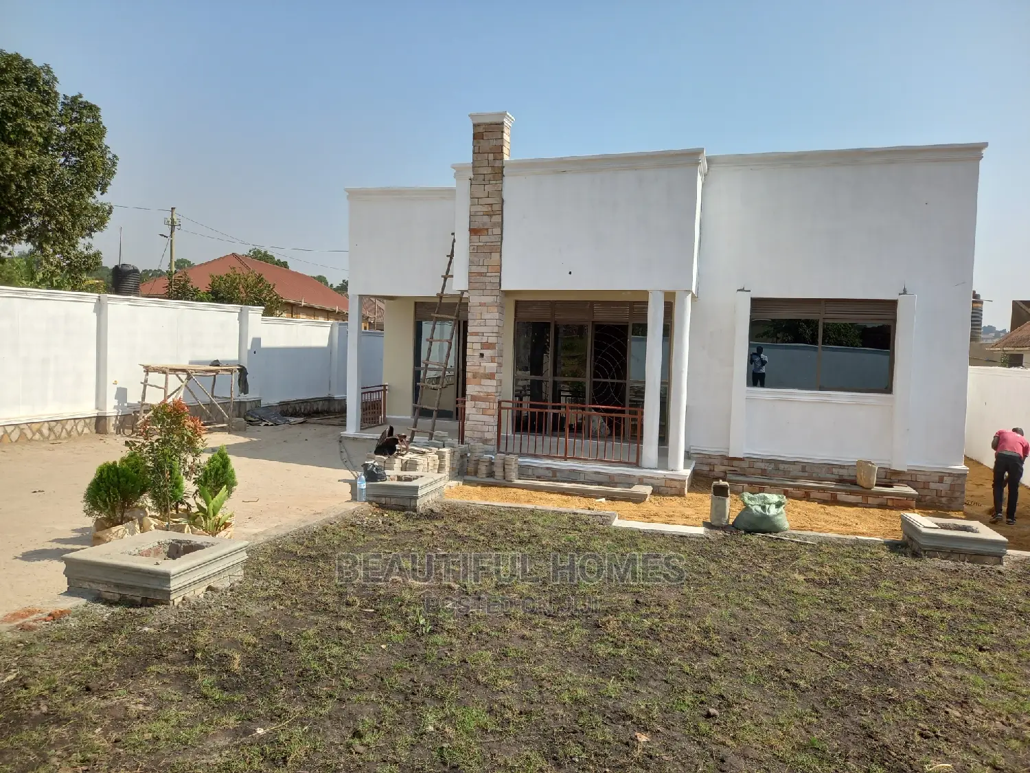 Furnished 4bdrm Bungalow in Kira for Sale